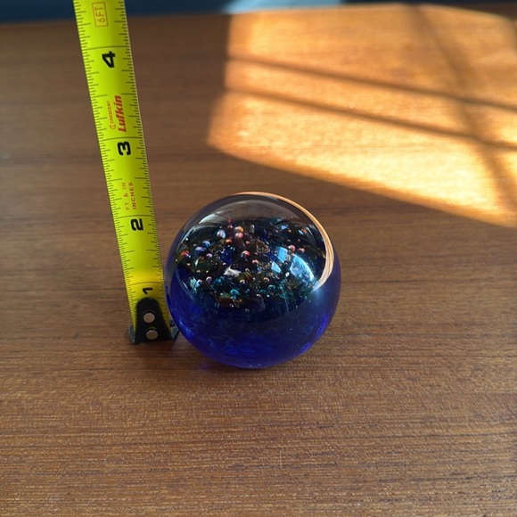 Robert held paperweight blue with multicoloured jewels, gorgeous - Picture 11 of 14